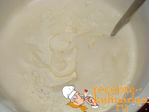 Шарлотка с яблоками в мультиварке рецепт с фото