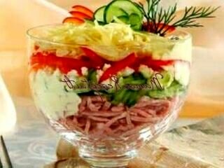 Салат с колбасой и сыром рецепты 