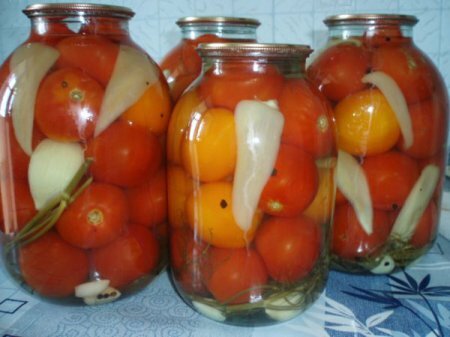 Маринованные помидоры острые рецепт на зиму 