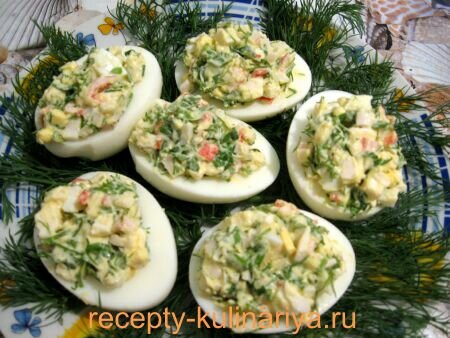 Яйца фаршированные крабовым салатом рецепт