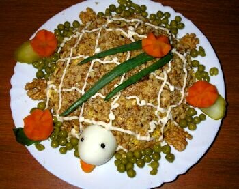 Салат Черепаха слоеный с куриной грудкой рецепт с фото 