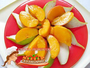 fruktovyj-salat-iz-grush-i-persikov-04